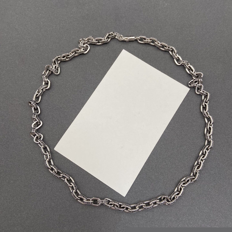 Ch**me He**ts necklaces